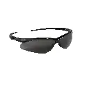 KleenGuard™ V30 Nemesis™ – نظارات أمان شفافة بعدسة واضحة وإطار أسود | موديل 25676 | 12 زوجًا/كرتونة | مناسبة للرجال والنساء 